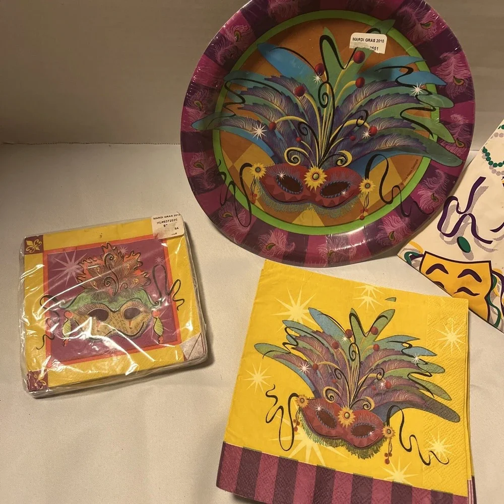Mardi Gras Masquerade Party  Paper Plates And‎ Napkins Lot With A Vintage Bag